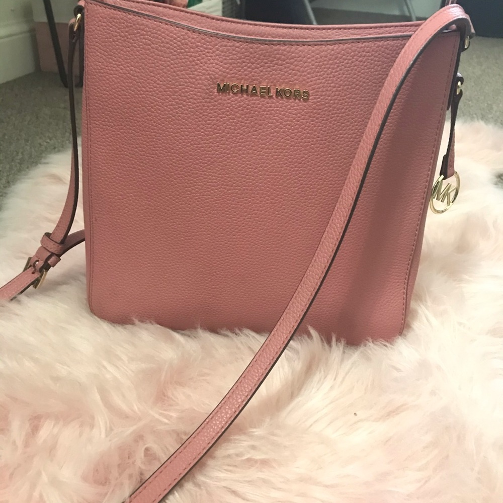 Michael Kors Jet Set Travel Large Messenger Bag